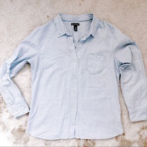 GAP boyfriend fit pinstripe oxford shirt